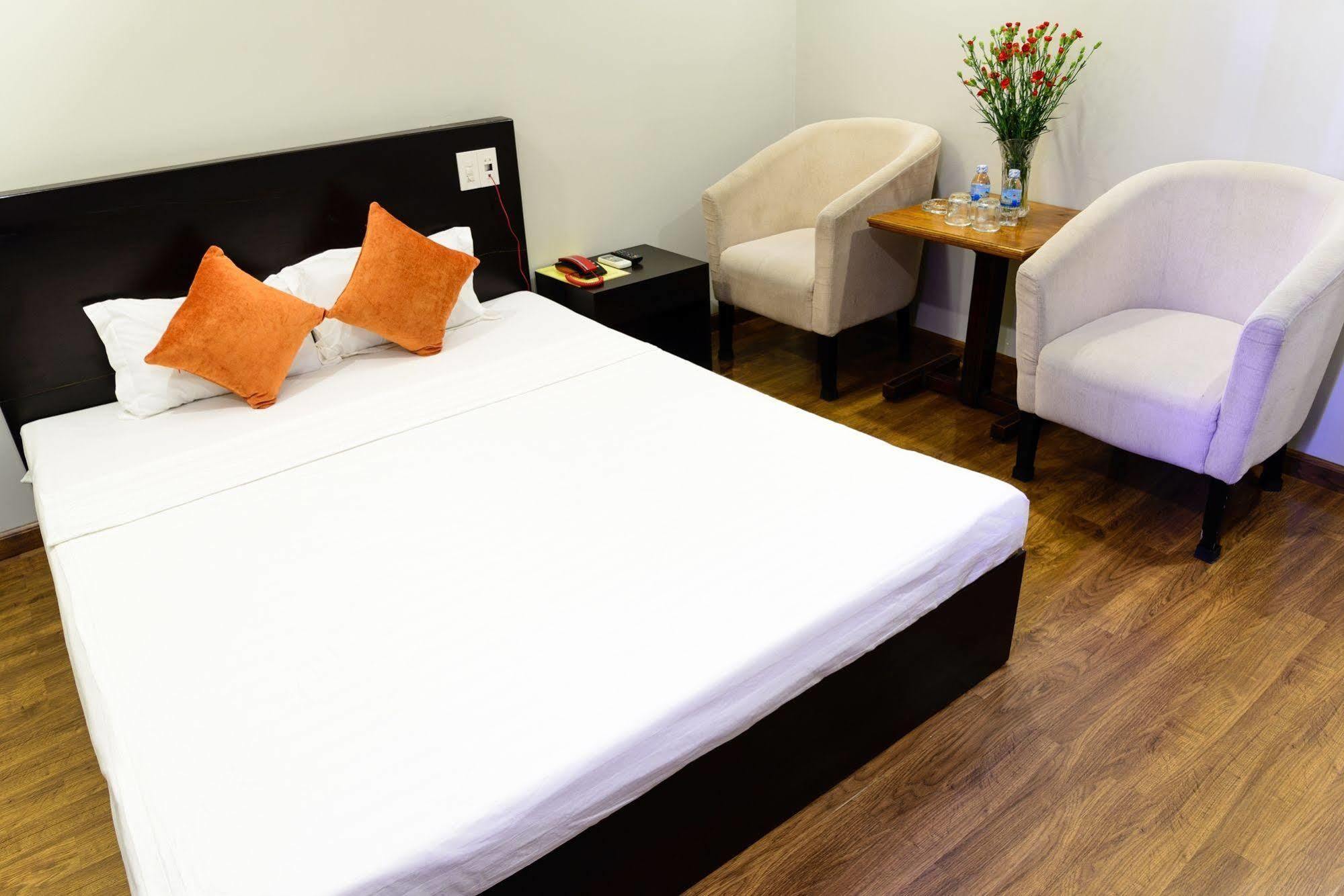 Cosmos Hotel Nha Trang By Ht Экстерьер фото