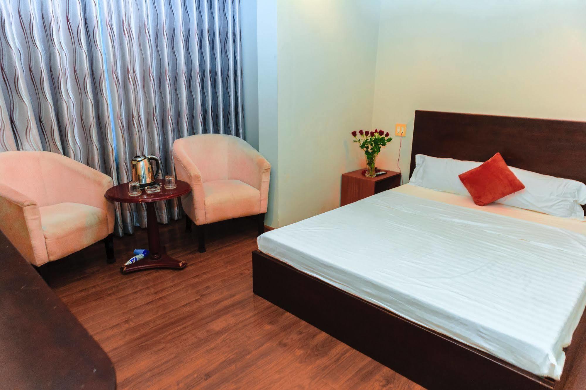 Cosmos Hotel Nha Trang By Ht Экстерьер фото
